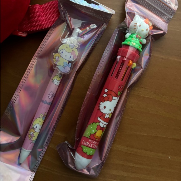 Hello Kitty Bundle - Picture 5 of 5